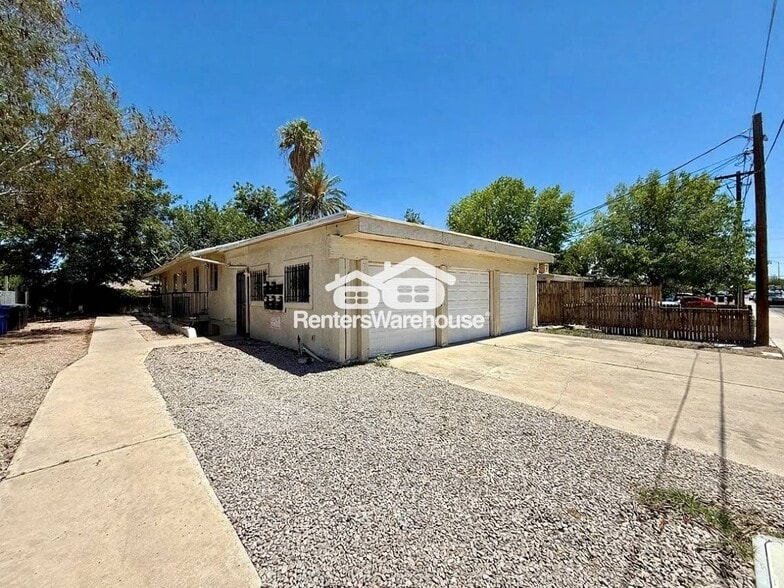 Building Photo - 325 S Pioneer