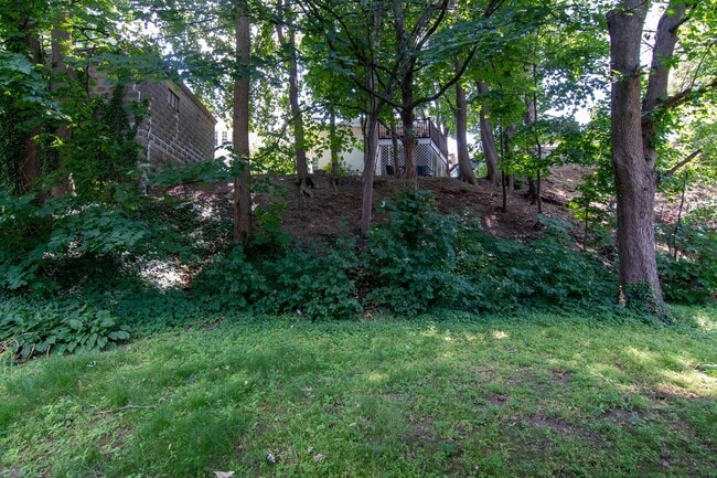 Building Photo - 86 Colborne Rd