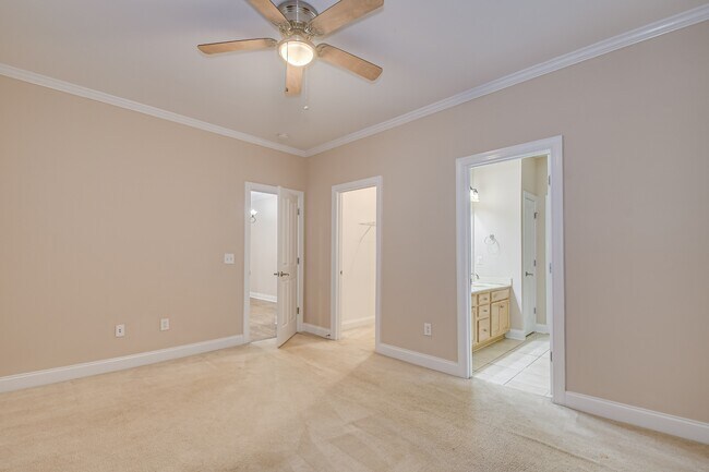 Building Photo - 200 Kline St NW