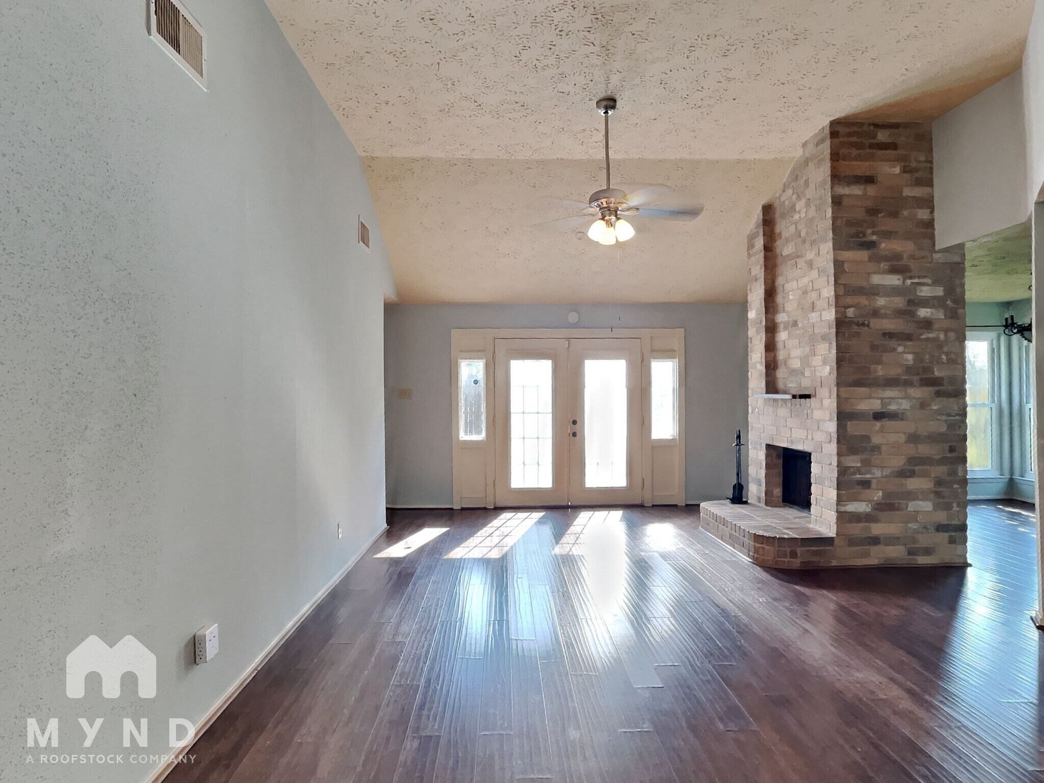Building Photo - 414 Enfield Dr