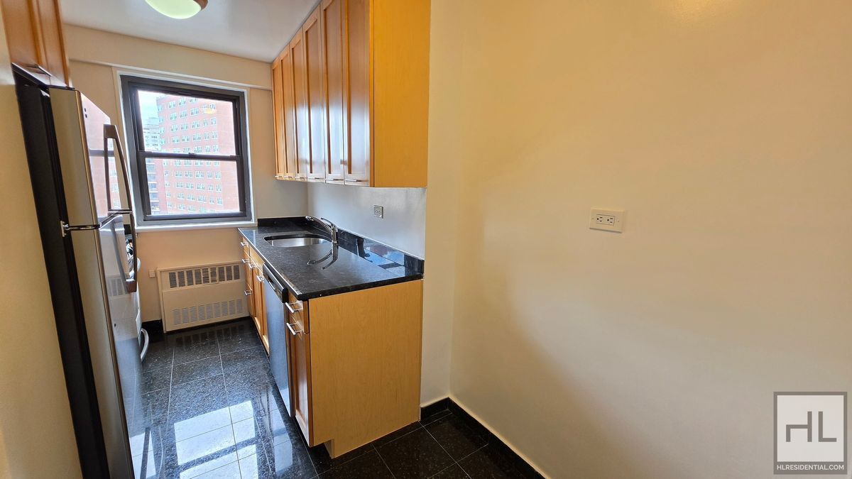 Building Photo - Sunlit 11th-Floor 1-Bed with Sweeping City Views by Union Square