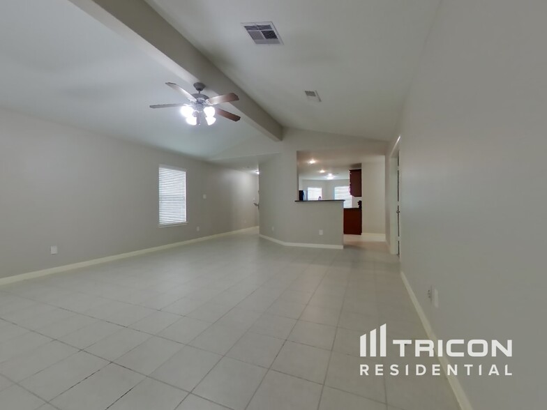 Building Photo - 612 Totem Trail Dr