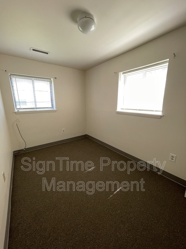 Building Photo - 310 Key Ave