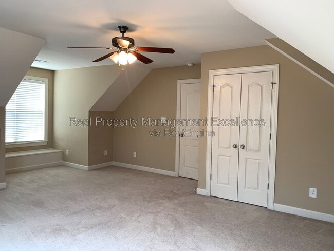 Building Photo - 1005 Hadley Meadows Dr