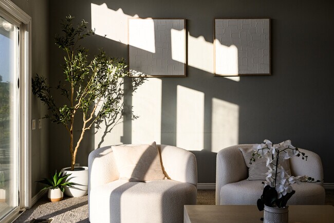 Building Photo - 11141 Limetree Dr