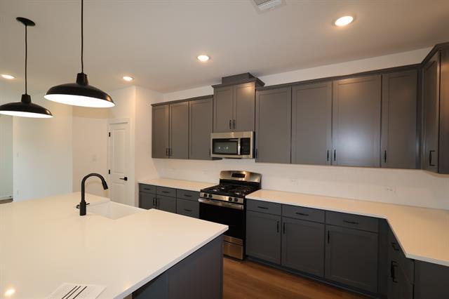 Building Photo - 1291 Okeechobee Dr