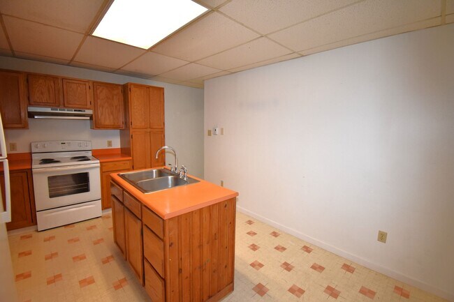 Building Photo - RKAU509