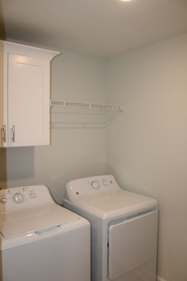 Building Photo - New 3 Bedroom 2 Bath Grovetown