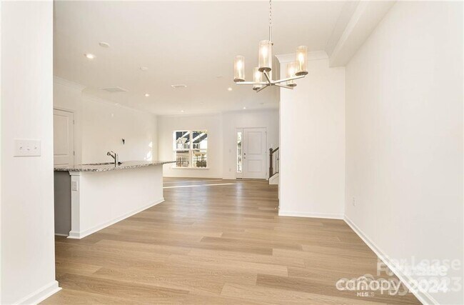 Building Photo - 1816 Saint Louis Aly NW