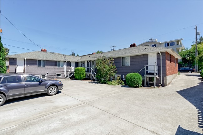 Building Photo - Samantha Sue Apartments
