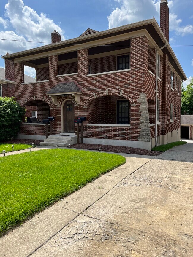 1519 W North Bend Rd 1519 W North Bend Rd Cincinnati OH 45224