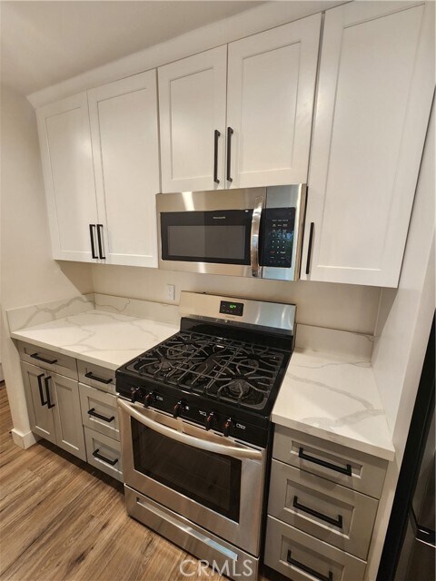 Building Photo - 120 S Francisca Ave