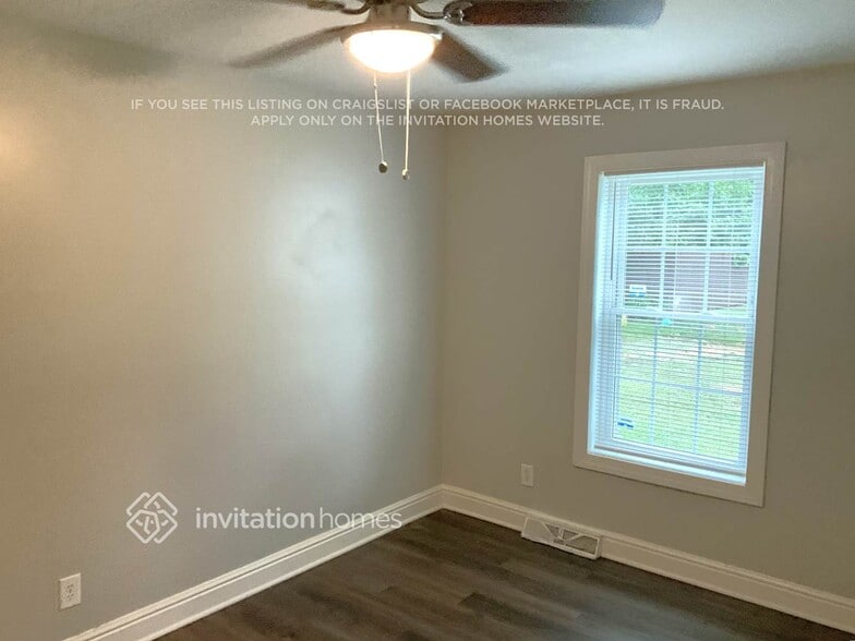 Building Photo - 5217 Milhaven Ln