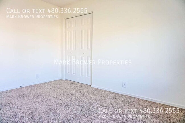 Building Photo - 909 W Bell De Mar Dr