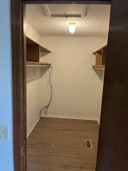 Building Photo - 1315 NW 90th St