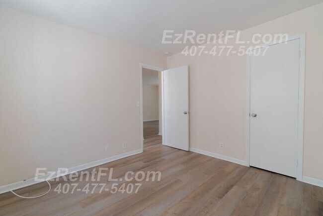 Building Photo - 632 8th St