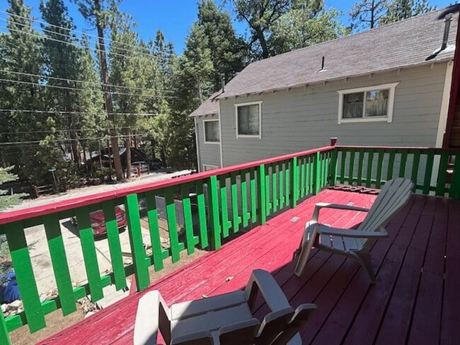 Building Photo - Furnished Seasonal Rental