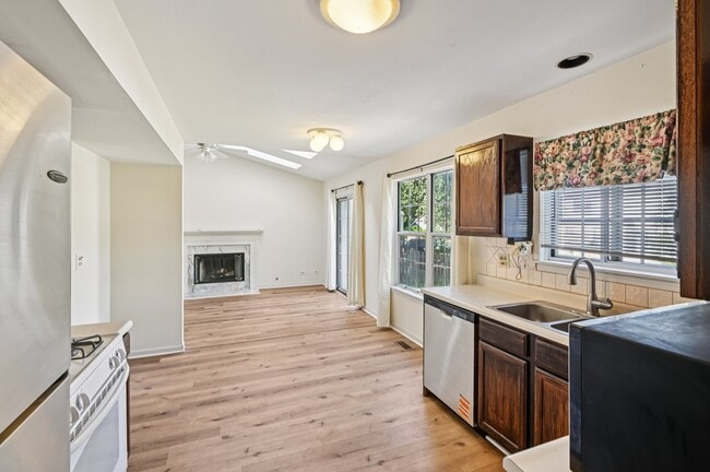 Building Photo - 644 Sandwedge Pl