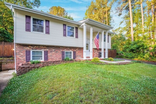 Building Photo - 948 Ficklen Rd