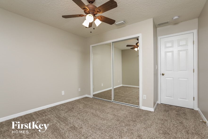 Building Photo - 2007 Juniper Dr