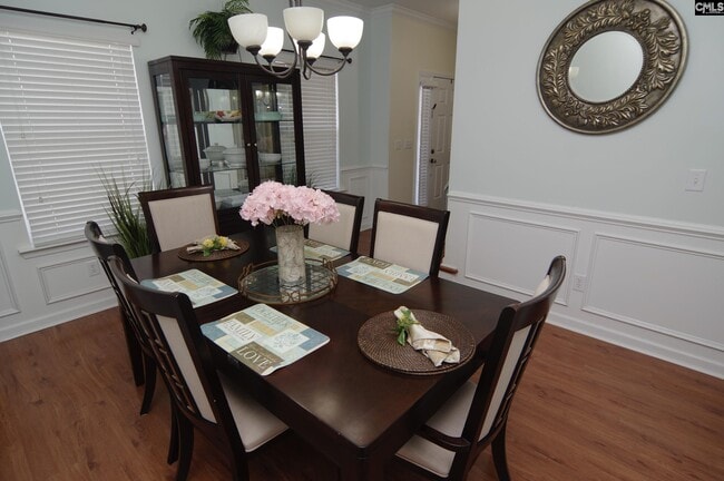 Building Photo - 212 Glossy Green Ln