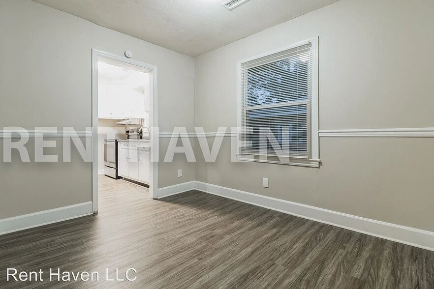 Building Photo - 209 Peachtree Cir