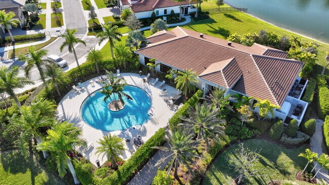 Building Photo - 11460 SW Pietra Wy