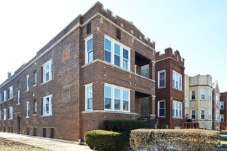 Building Photo - 4101 W Barry Ave