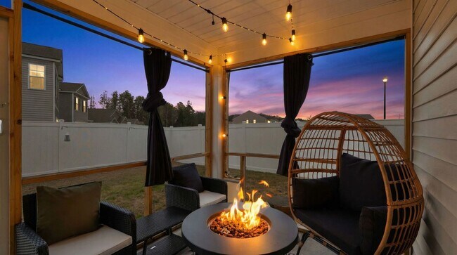 Building Photo - Well-Maintained 4 Bedroom Corner Lot Home in The Palms with Resort-Style Community Amenities