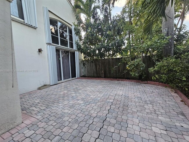 Building Photo - 4653 NW 94th Pl