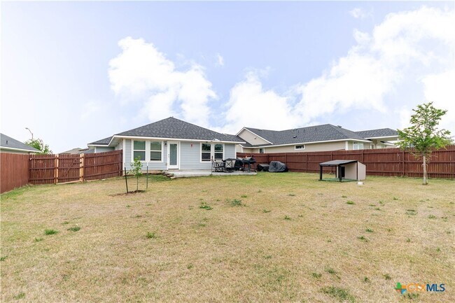 Building Photo - 303 Schuylerville Dr