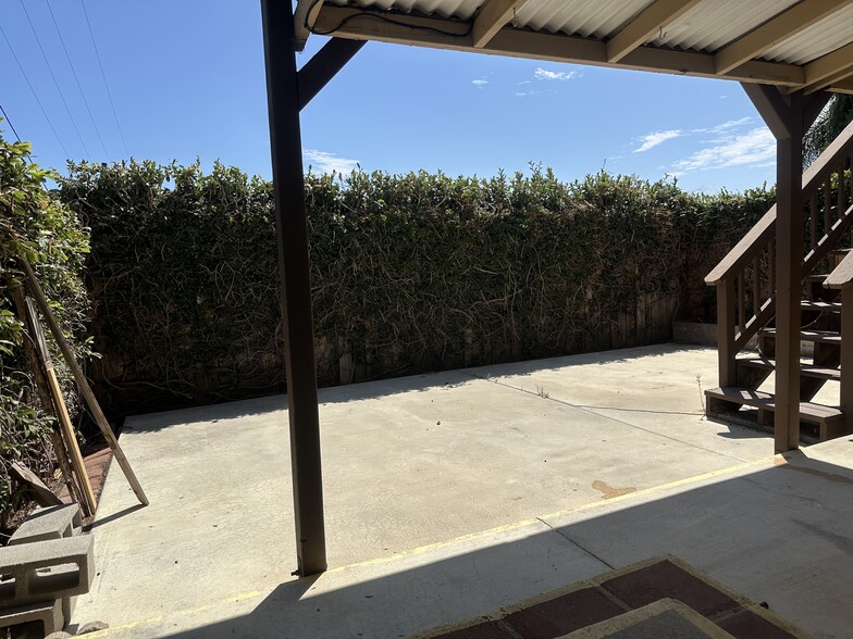 Building Photo - 1642 Carlson Ln