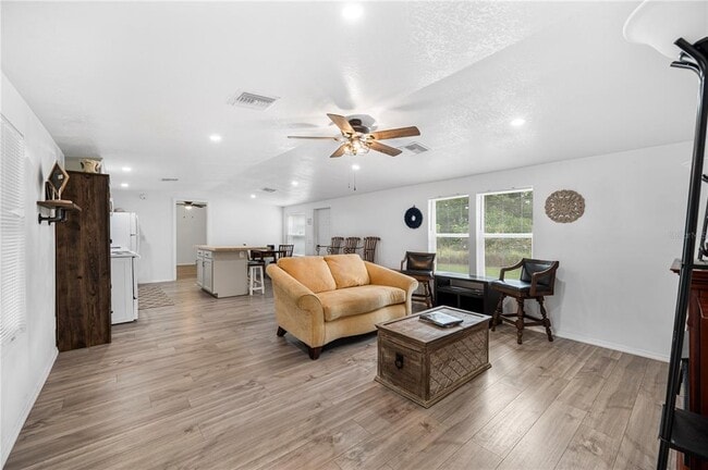 Building Photo - 4218 Lake Hancock Rd