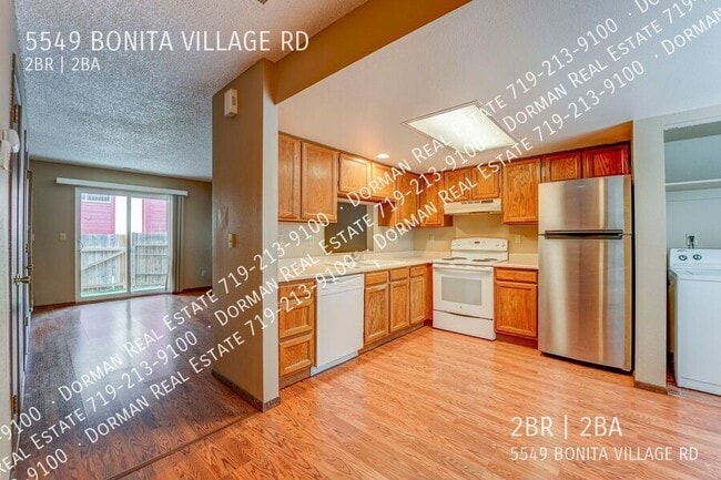 Building Photo - 5549 Bonita Village Rd