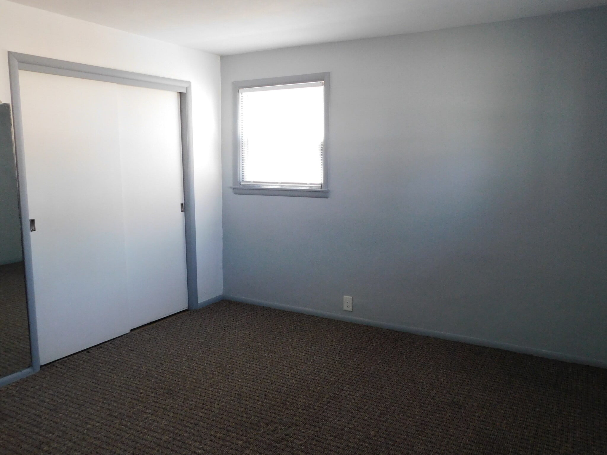 Building Photo - 429 N Trunck Ave