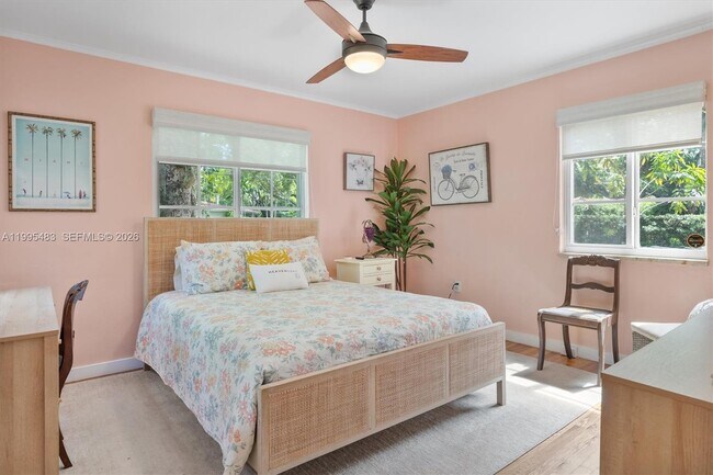 Building Photo - Northeast 5th Avenue Road, Miami Shores, FL 33138 - 5 BR 4 BA single-family home