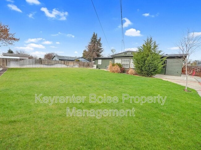 Building Photo - 7867 W Camas St