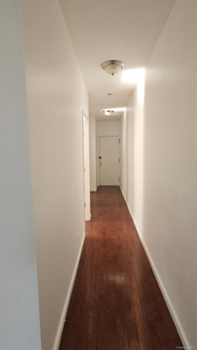 Building Photo - 76 Bay 23rd St