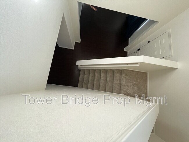 Building Photo - 5508 Copper Sunset Way