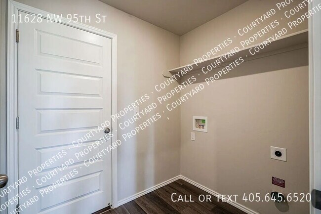 Building Photo - 11628 NW 95th St