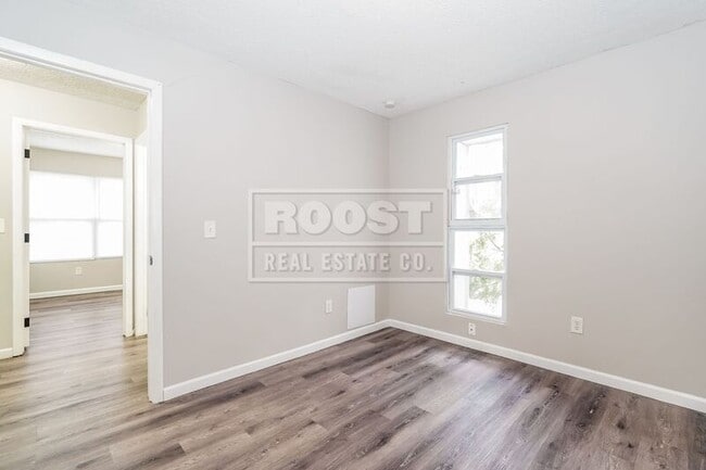 Building Photo - 1764 Brookfield Square N