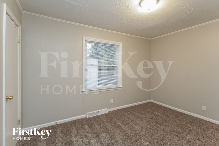 Building Photo - 2754 Mary Ave