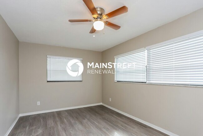 Building Photo - 3 Bedroom Pet-Friendly Home in St Petersburg, FL with Main Street Renewal