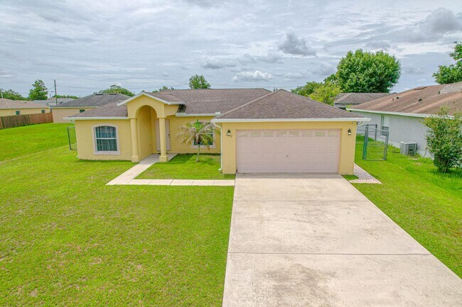 Building Photo - 509 Cardinal Dr