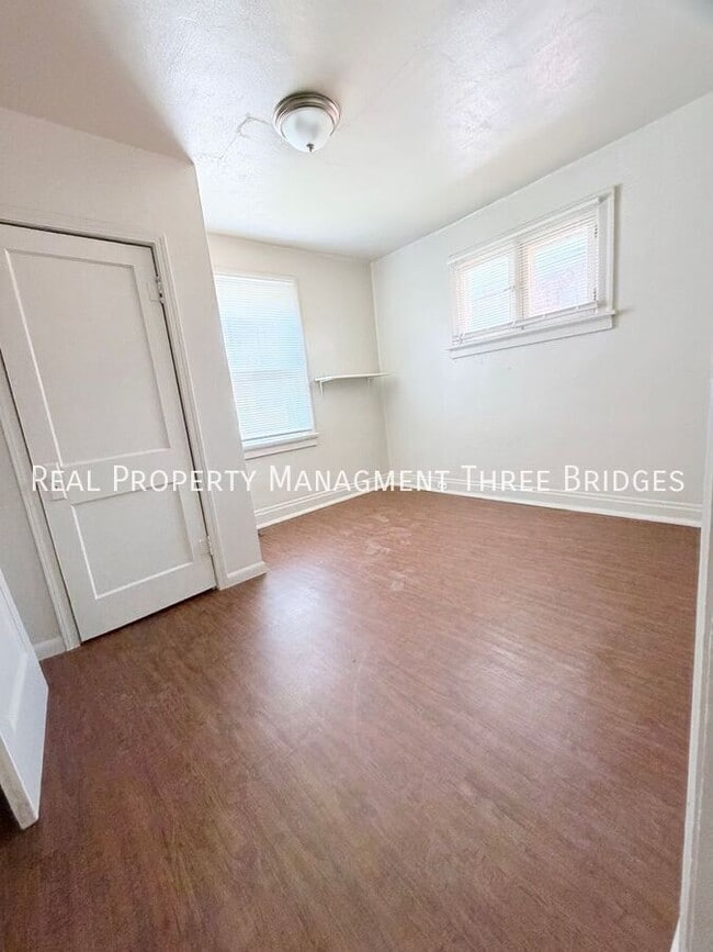 Building Photo - 8344 Eton Pl