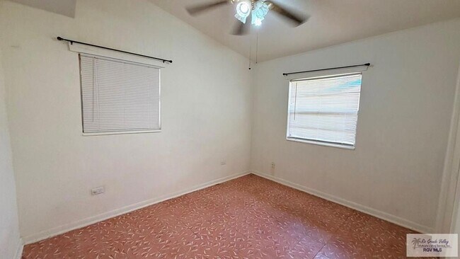 Building Photo - 1111 Rosemond Ct