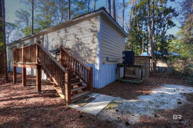 Building Photo - 15796 Scenic Hwy 98