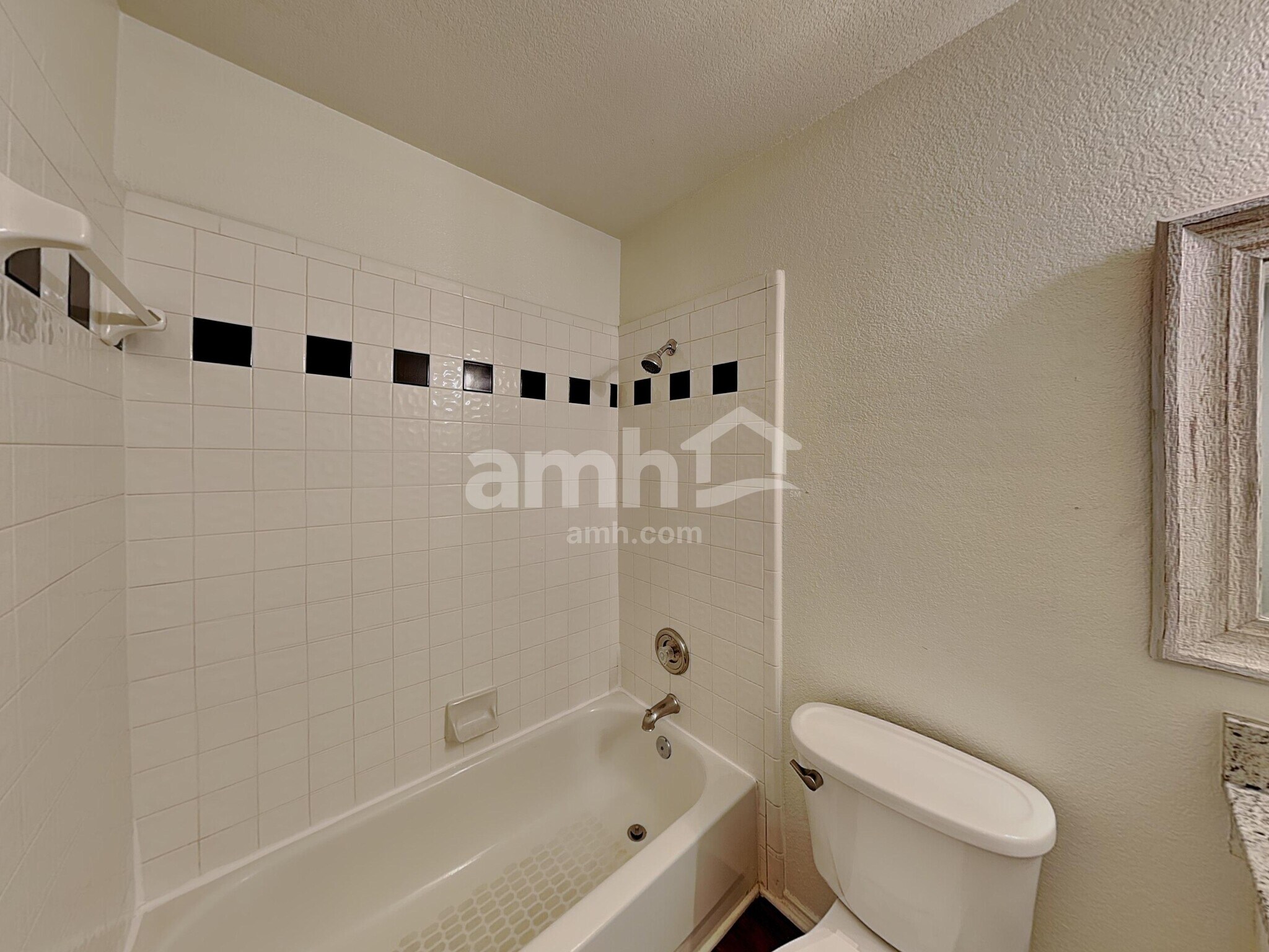 Building Photo - 1009 Whistle Stop Dr