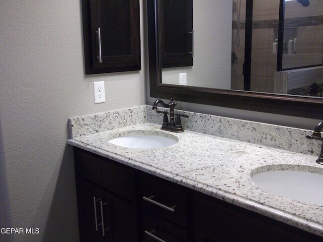 Building Photo - 7836 Enchanted View Dr