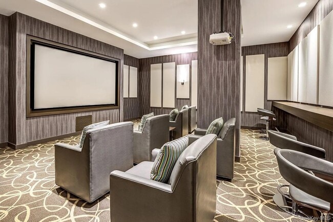 Building Photo - 201 Willett Ave